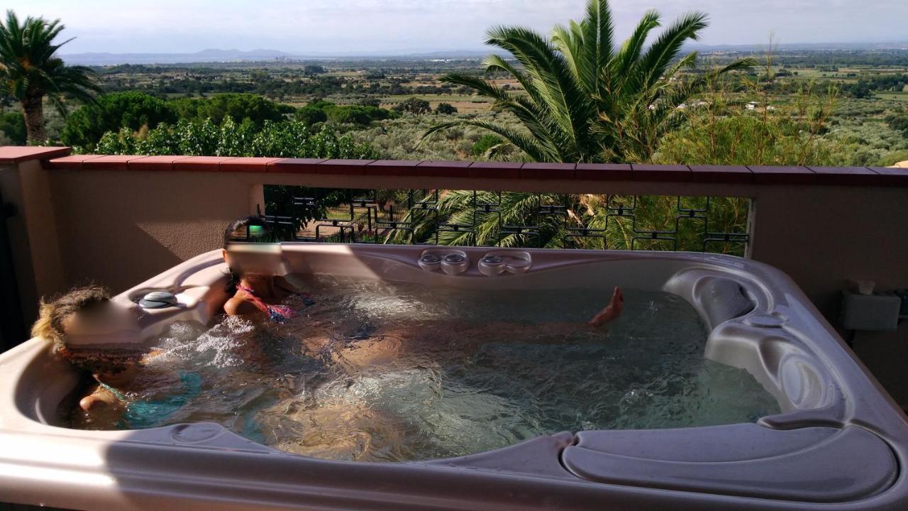 Appartement & Spa - Panoramic Olivars Pau Екстер'єр фото