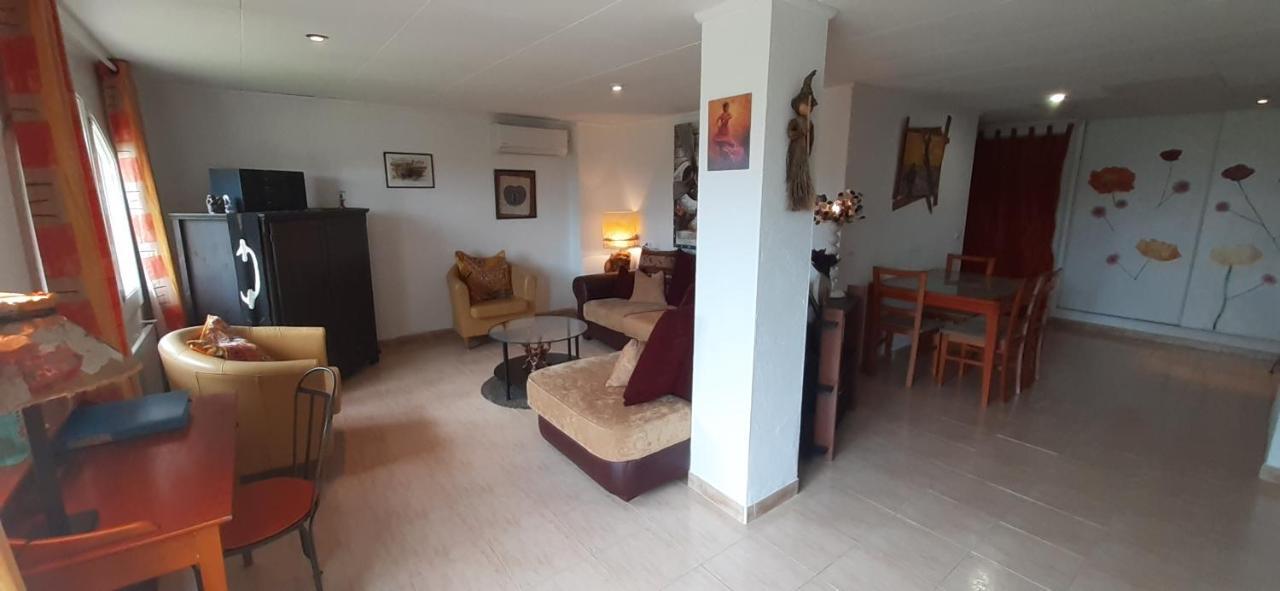 Appartement & Spa - Panoramic Olivars Pau Екстер'єр фото